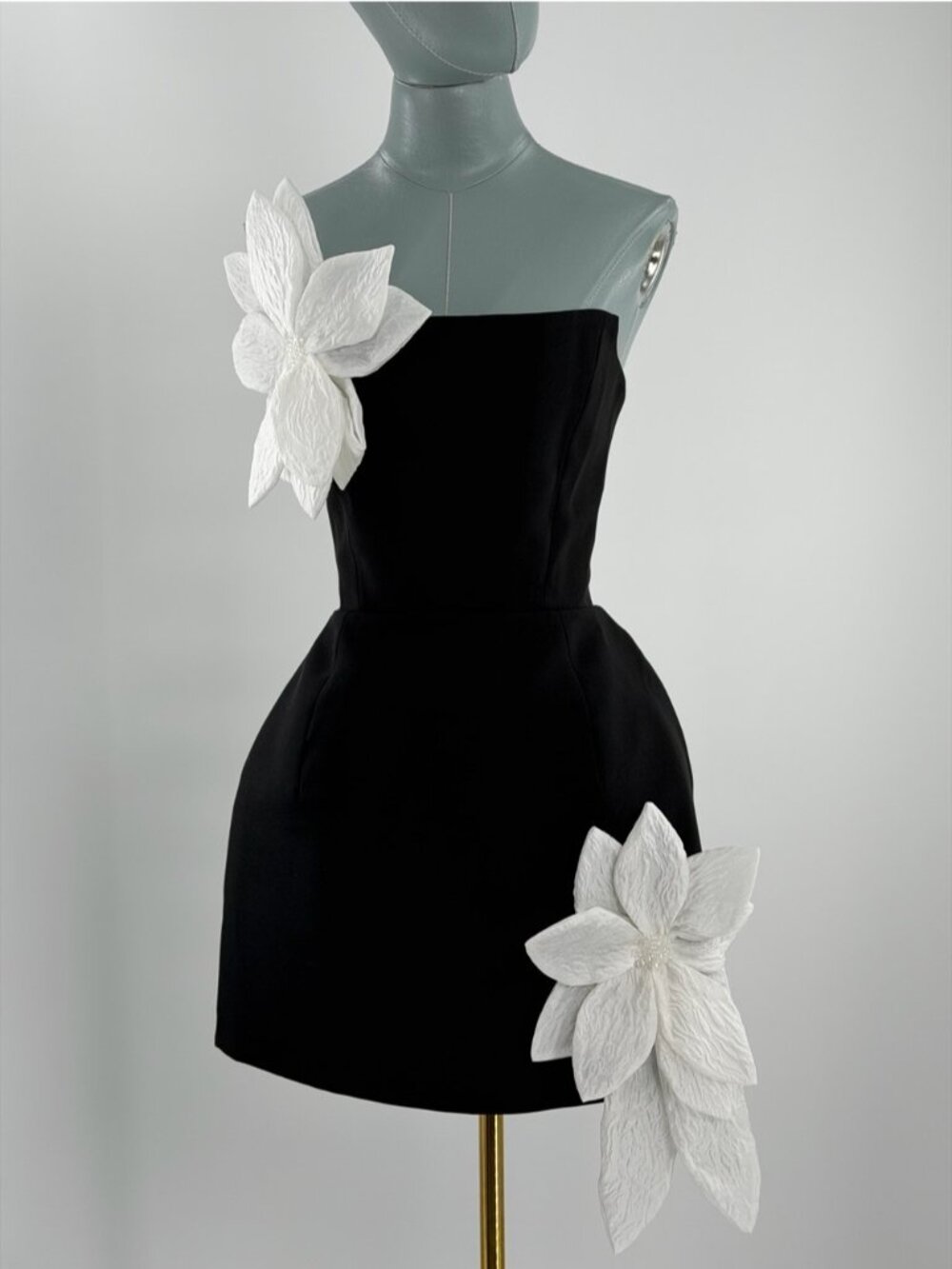 🆕 BRONX & BANCO 🧿 NWOT Jasmine Maraya Black & White Mini Dress, Sz XS US 2 - Picture 2 of 15